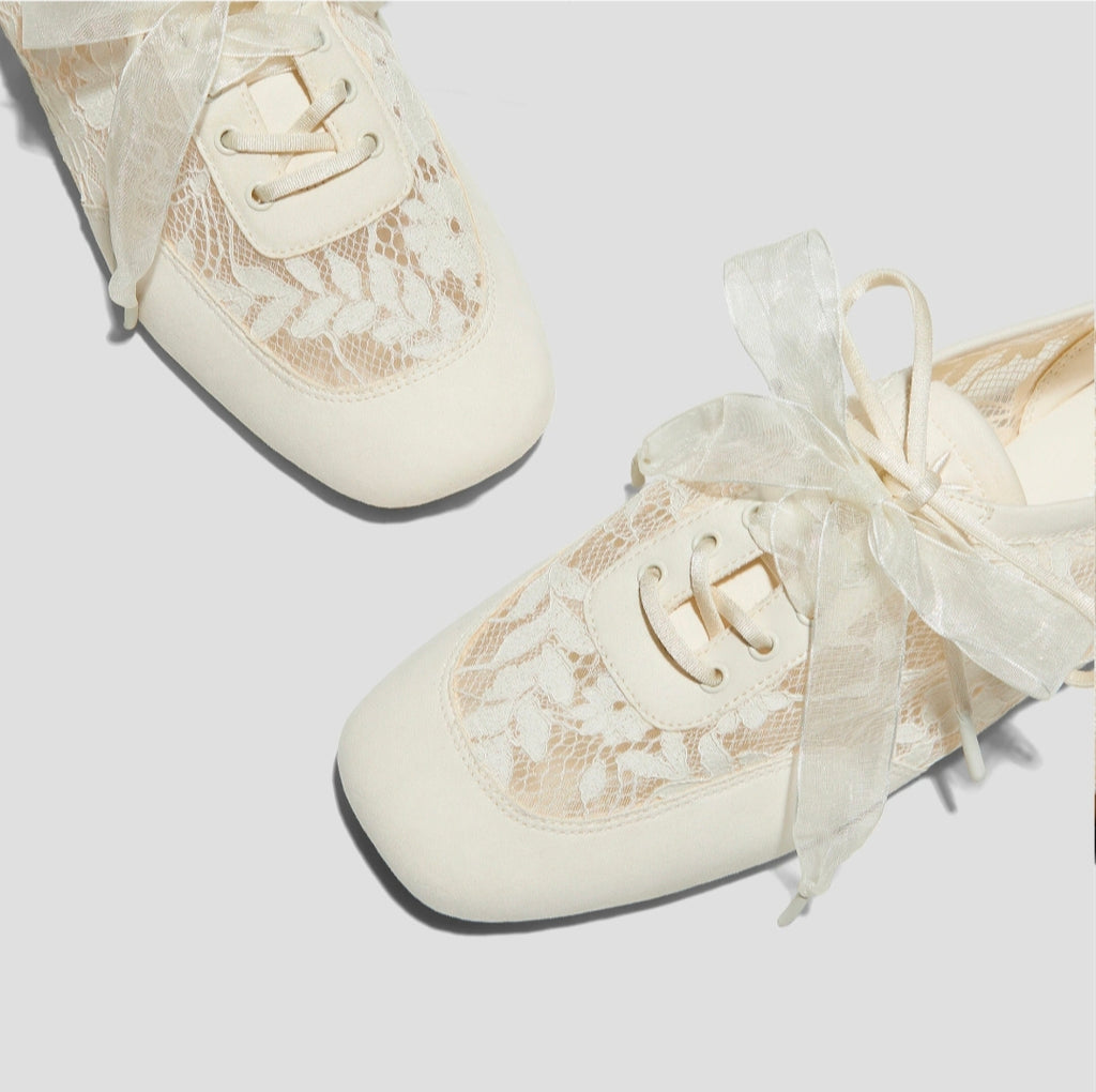 Seraphina Lace Walk