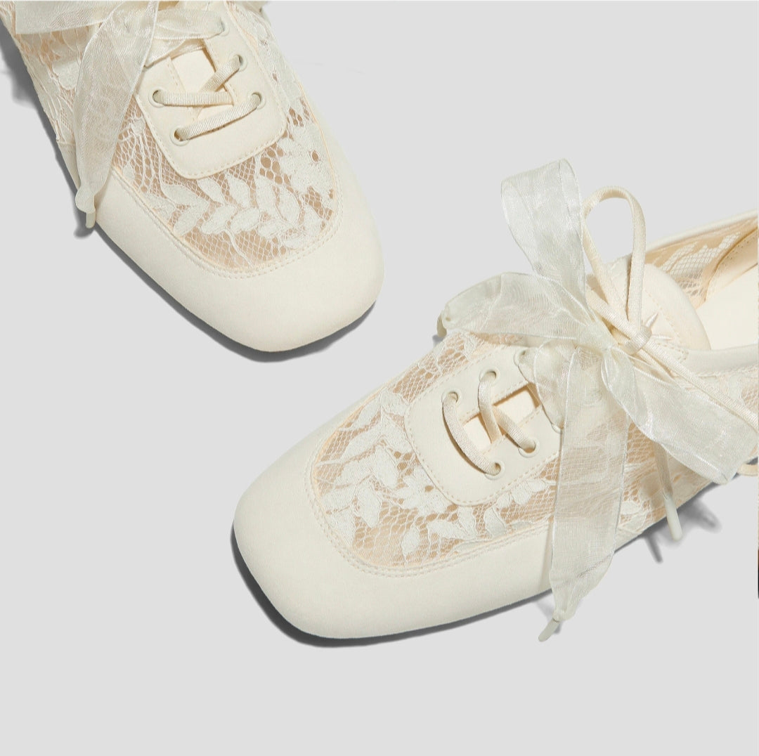 Seraphina Lace Walk