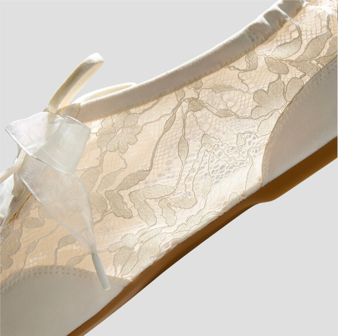 Seraphina Lace Walk